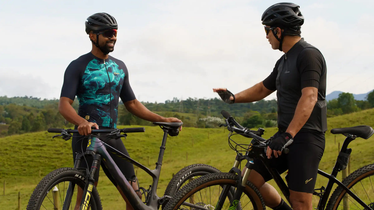 Secrets of Professional Cyclists: Discover which items can't be missing from your closet!